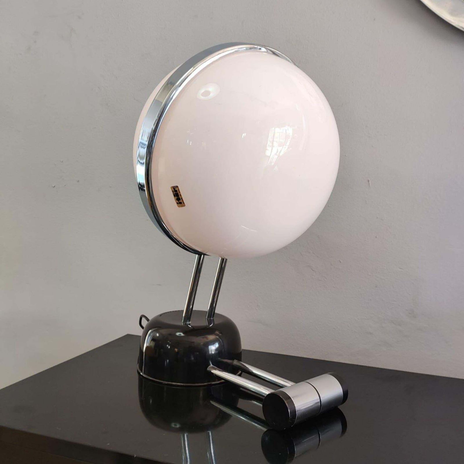 Mid Modern Century Touch Dimmer Opaline Glass Lamp 1971 Italian Iter Elettronica photo Lighting