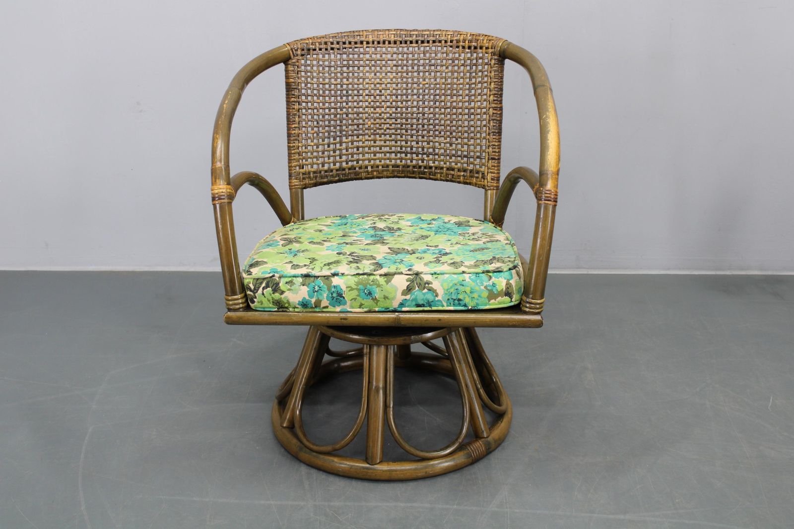 1980s Set Of Four Rattan Armchairs With Fabric Pillows photo 1195.0