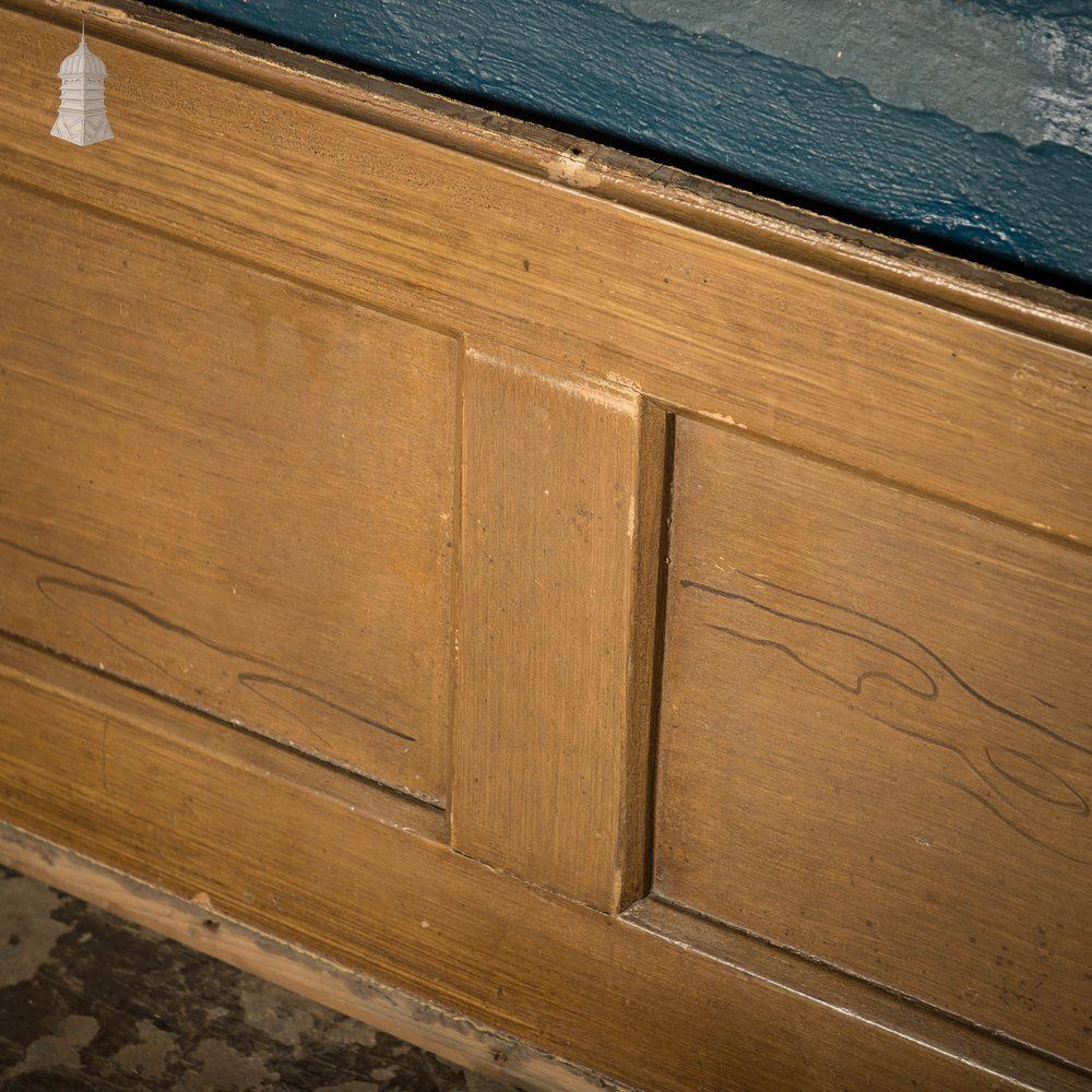 2940.0 Pine Panelling, Faux Woodgrain, 4 Panel   A Run Of 39m photo
