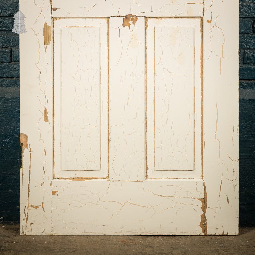 Moulded 4 Panel Door – Worn White Paint, Honey Pot Handles photo Home Fixtures