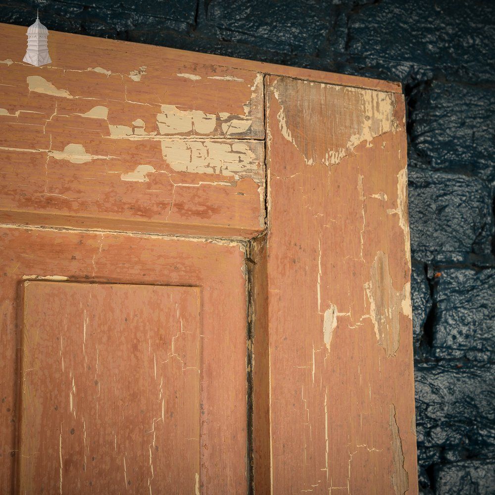Moulded 4 Panel Door – Faux Wood Grain & Distressed White Finish, Honey Pot Handles photo vinterior