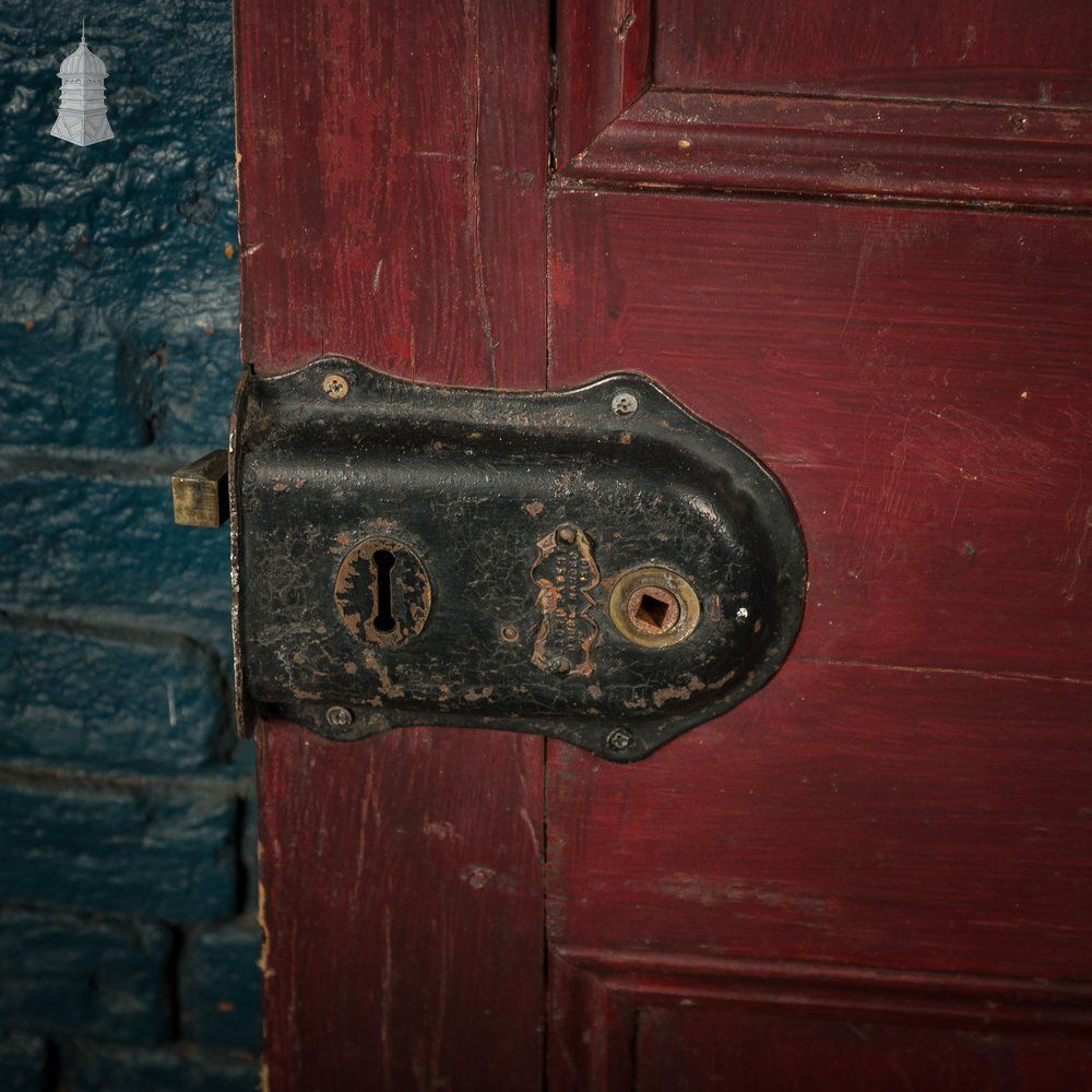 photo buy Moulded 4 Panel Door, Red Painted Finish