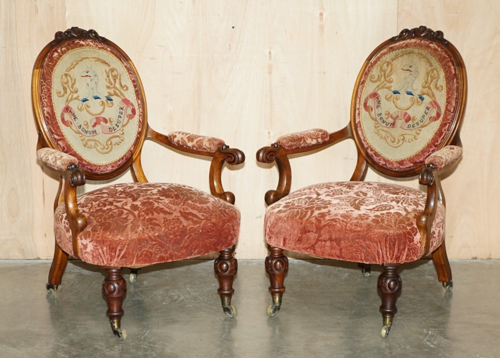 Antique Pair Of C Hindley &Amp; Sons Armorial Coat Of Arms Crests French Armchairs photo for sale