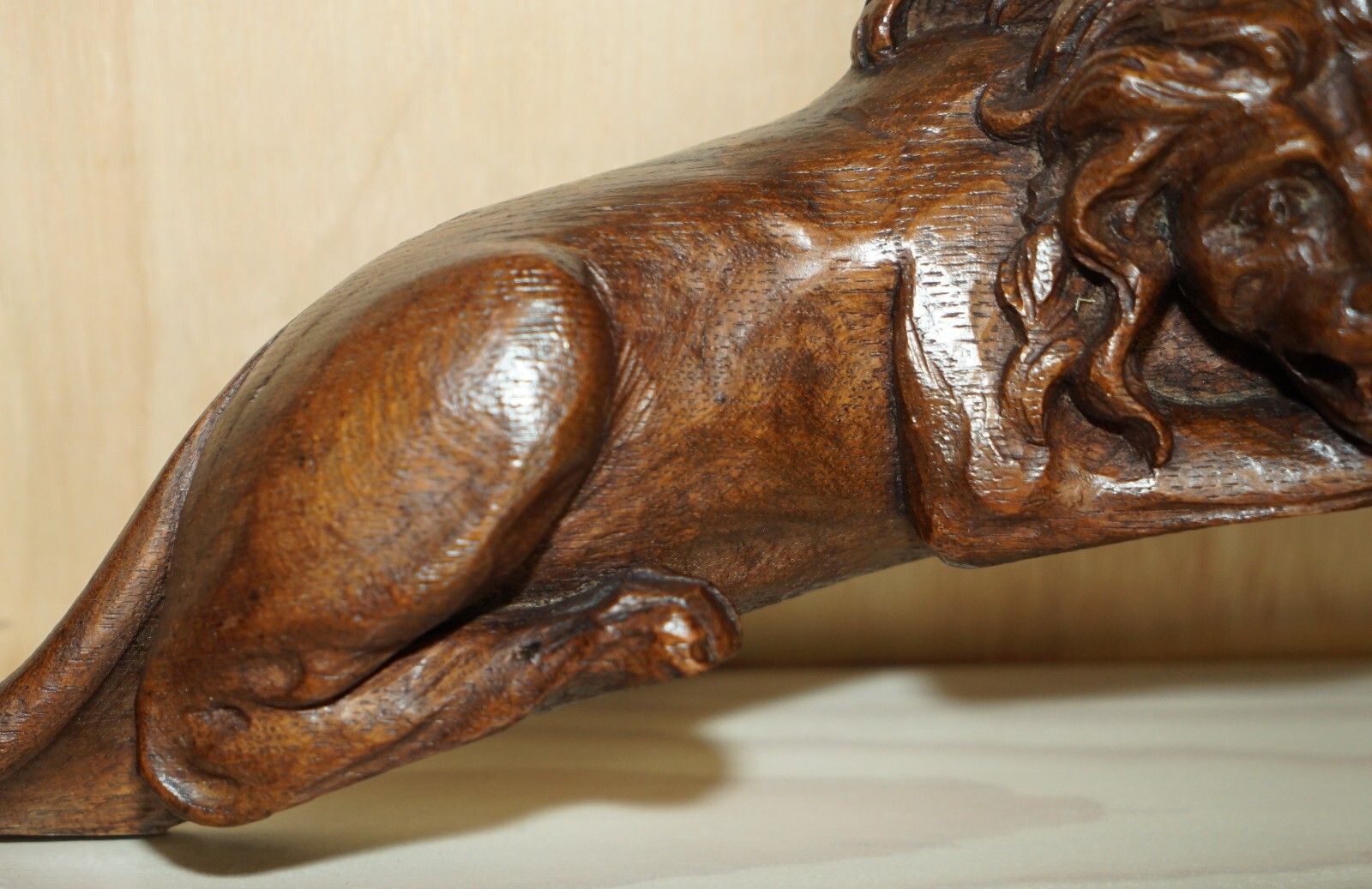 Art Important 18th Century Circa 1720 Oak Carved Surmount Of Regal Lions &Amp; A Putti photo