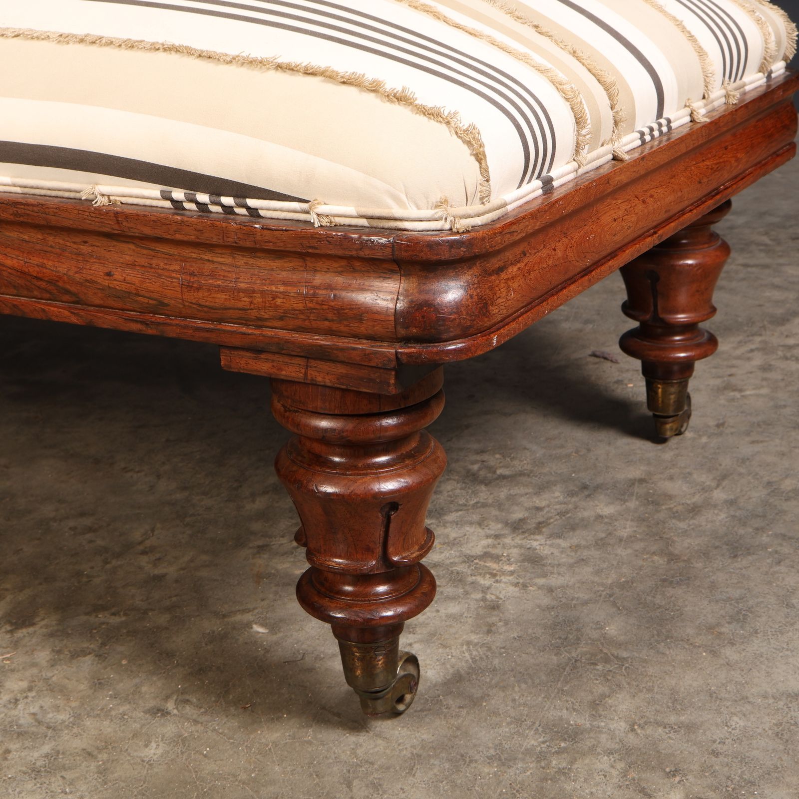 photo for sale William IV Rosewood Chaise Longue