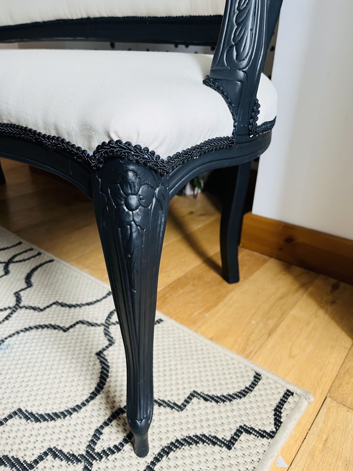 Elegant French Louis XV Style Sofa – Newly Upholstered & Painted photo for sale