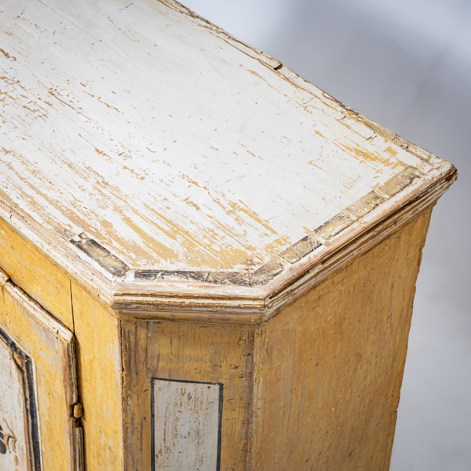 photo for sale Yellow Baroque Sideboard, 18th Century