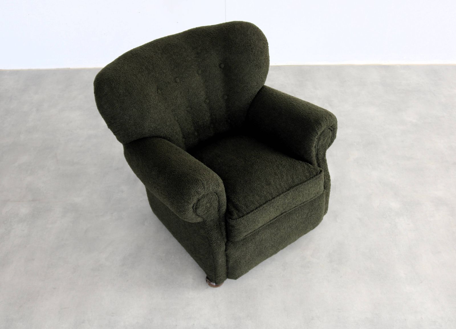 photo for sale Vintage Armchair | 1950s | Fritz Hansen | Denmark