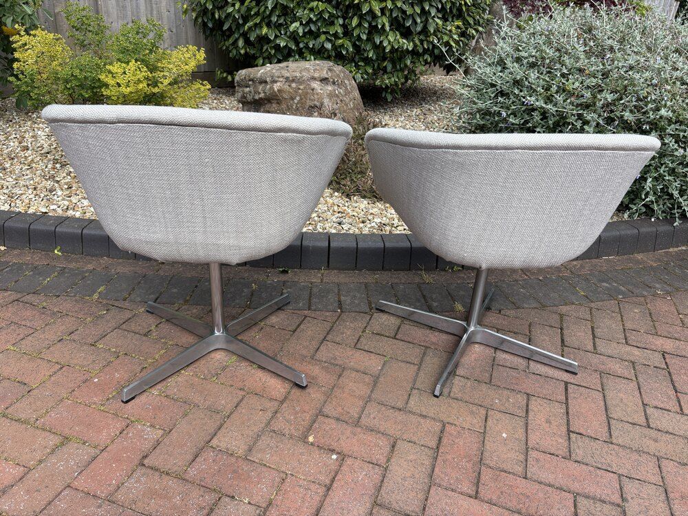 Pair Of Pierre Paulin Swivel Armchairs photo Furniture