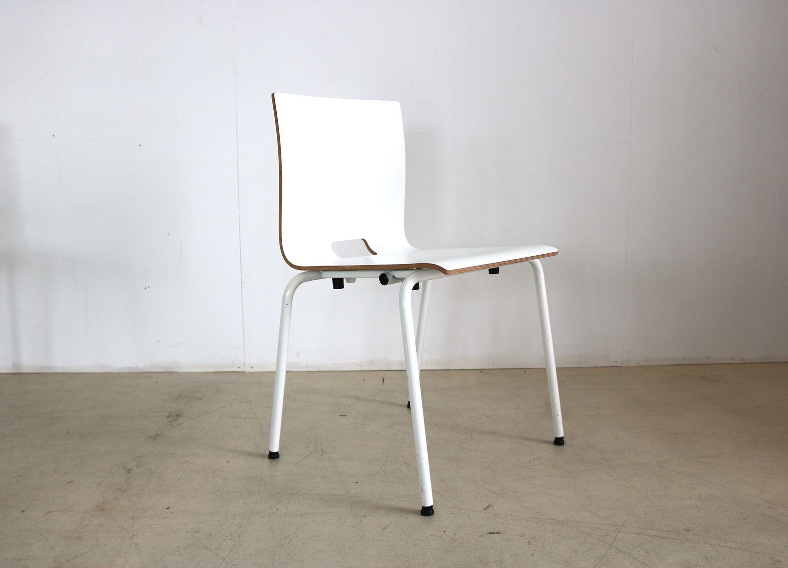 Set Van 4 Industriële Stapelstoelen photo vintage