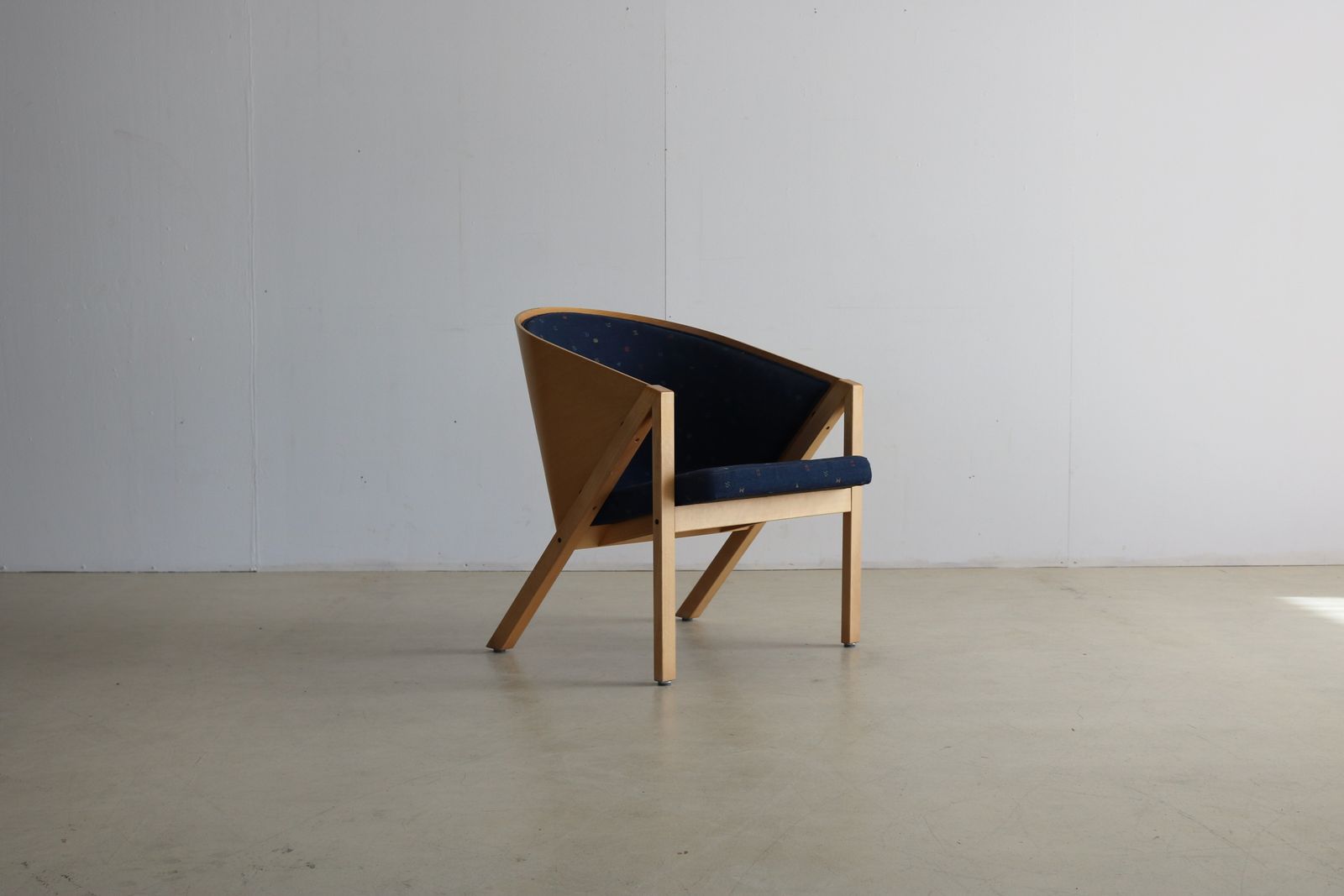 Vintage Armchair | Armchair | Jouko Jarvisalo | Mondi Soft photo furniture