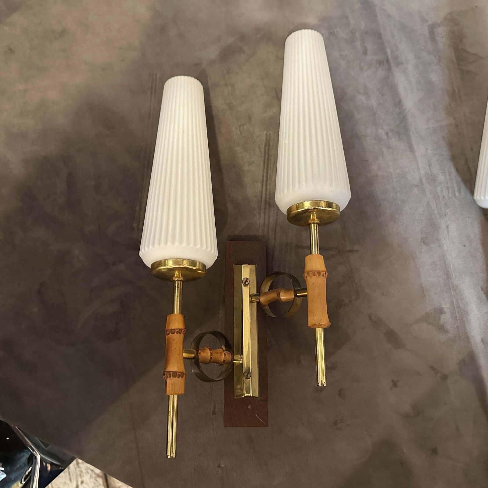 Set Of Two 1950s Mid Century Modern Brass, Bamboo And Glass Italian Wall Sconces photo vinterior