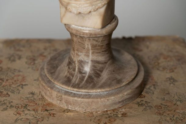 Antique French Bust photo vinterior