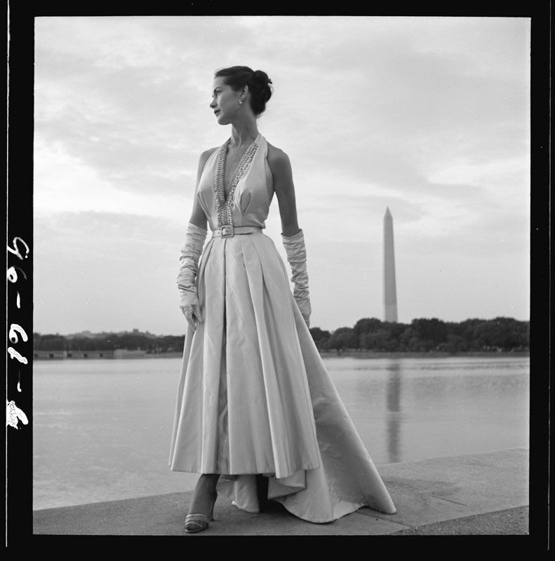 Toni Frissell 'Washington Monument Fashion Shoot' Unframed Archival Pigment Print