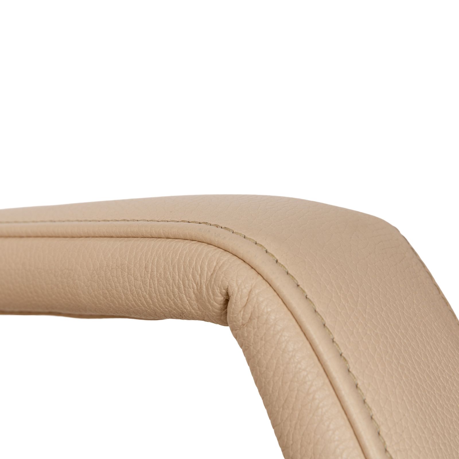 Fauteuil Fsm Evolo en cuir crème photo for sale