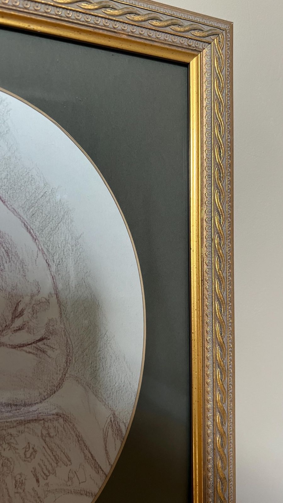 Contemporary Original Nude Study – Seated Female Figure Drawing In Ornate Golden Frame photo vinterior