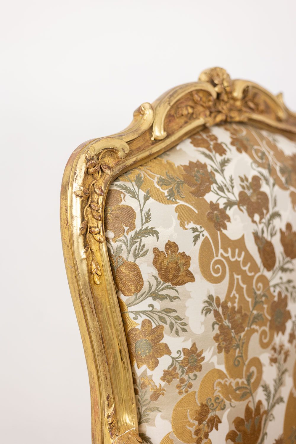 photo vintage Louis XV Style Armchair, With Its Queen Style Backrest. Period 1900 1950.