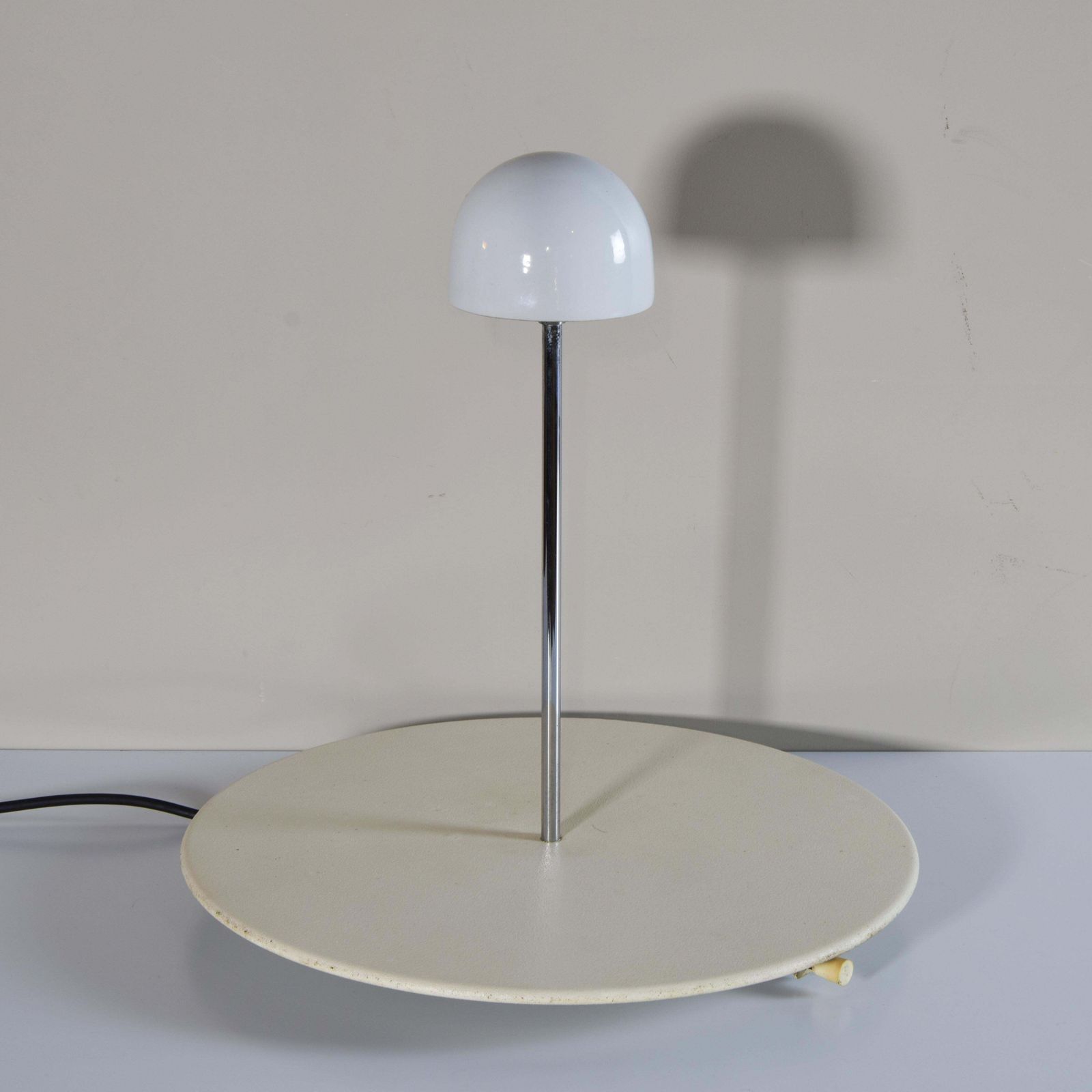 Vico Magistretti Nemea Table Lamp 1970s photo vinterior
