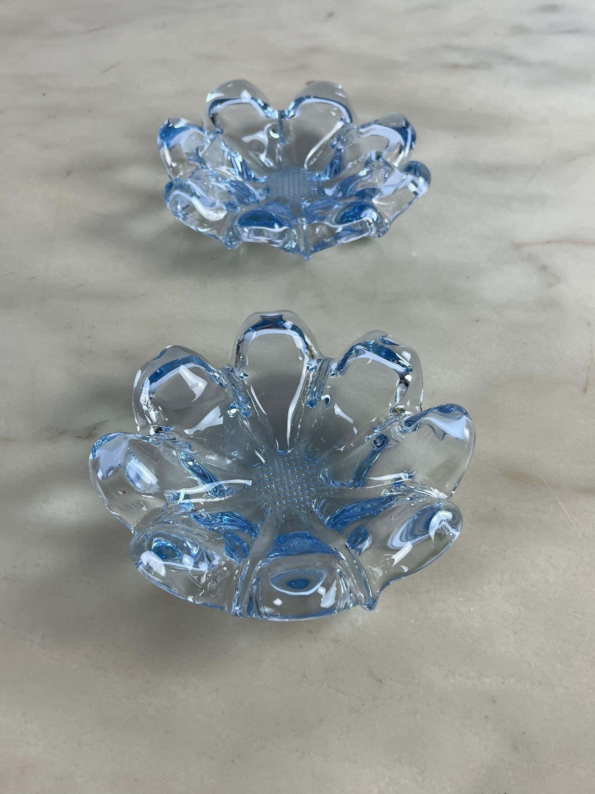 Set Of 2 Mid Century Murano Glass Ashtrays 1960s photo vinterior