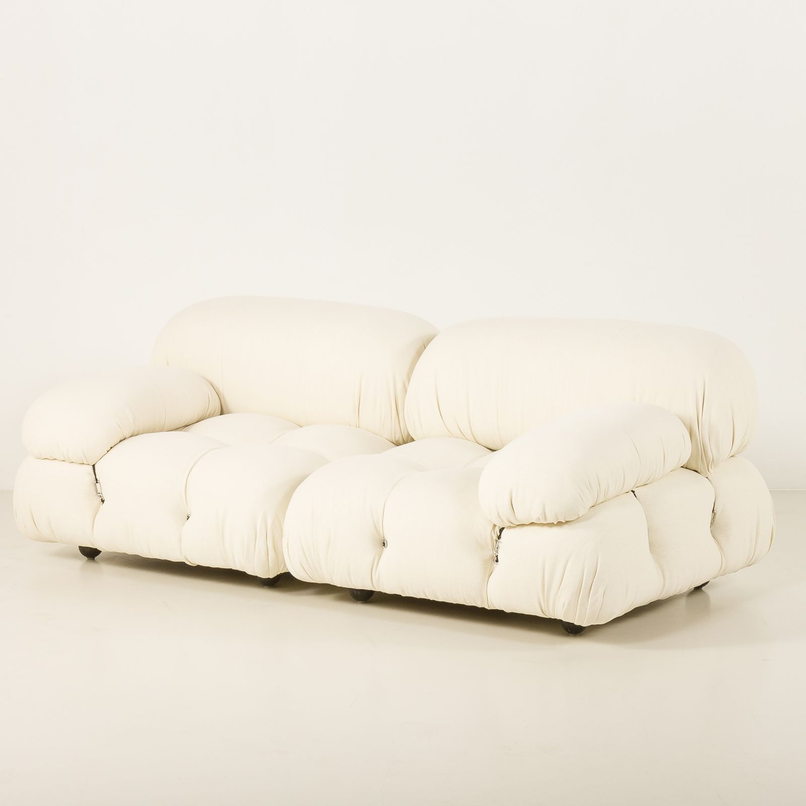 Camaleonda Sofa By Mario Bellini Renovated In Linen Upholstery By Franco Fabri, Italian Mid Century Modern, 1970s photo vinterior