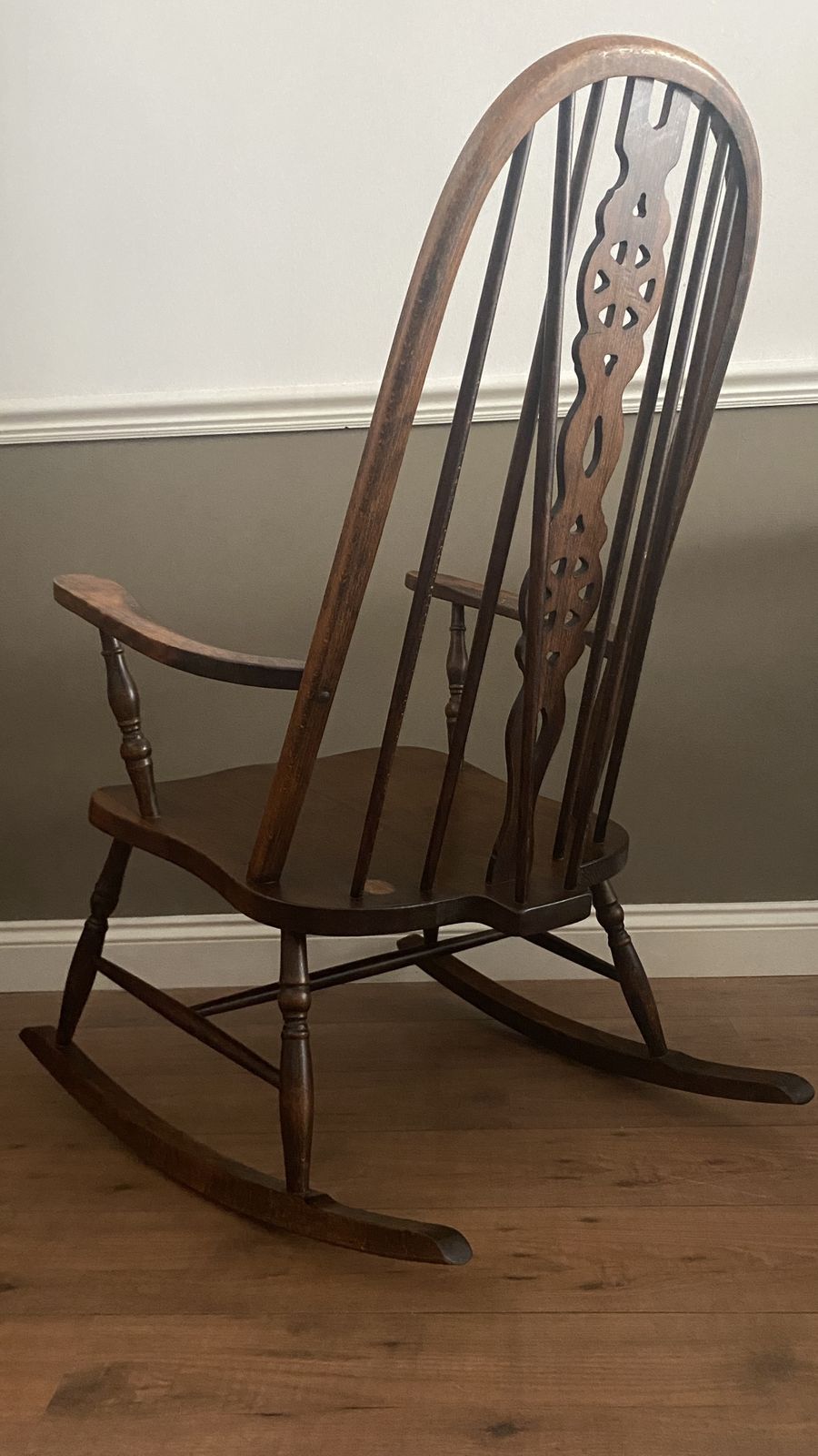 Vintage Wheel Back Rocking Chair Oak Wooden Dark Stain Farmhouse Cottage photo Furniture