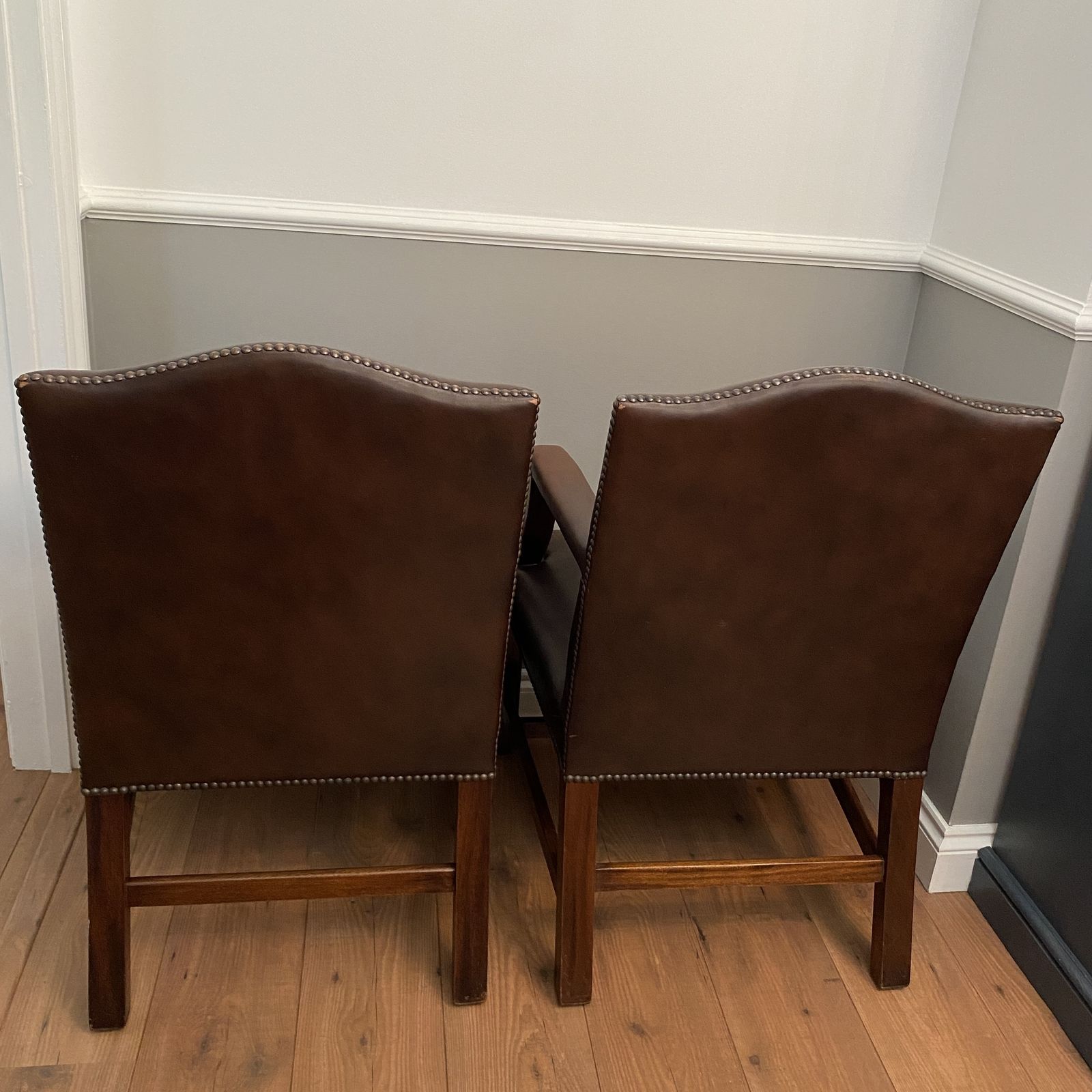 19th Century Antique Brown Leather Studded Gainsborough Caver Library Armchairs photo 2200.0