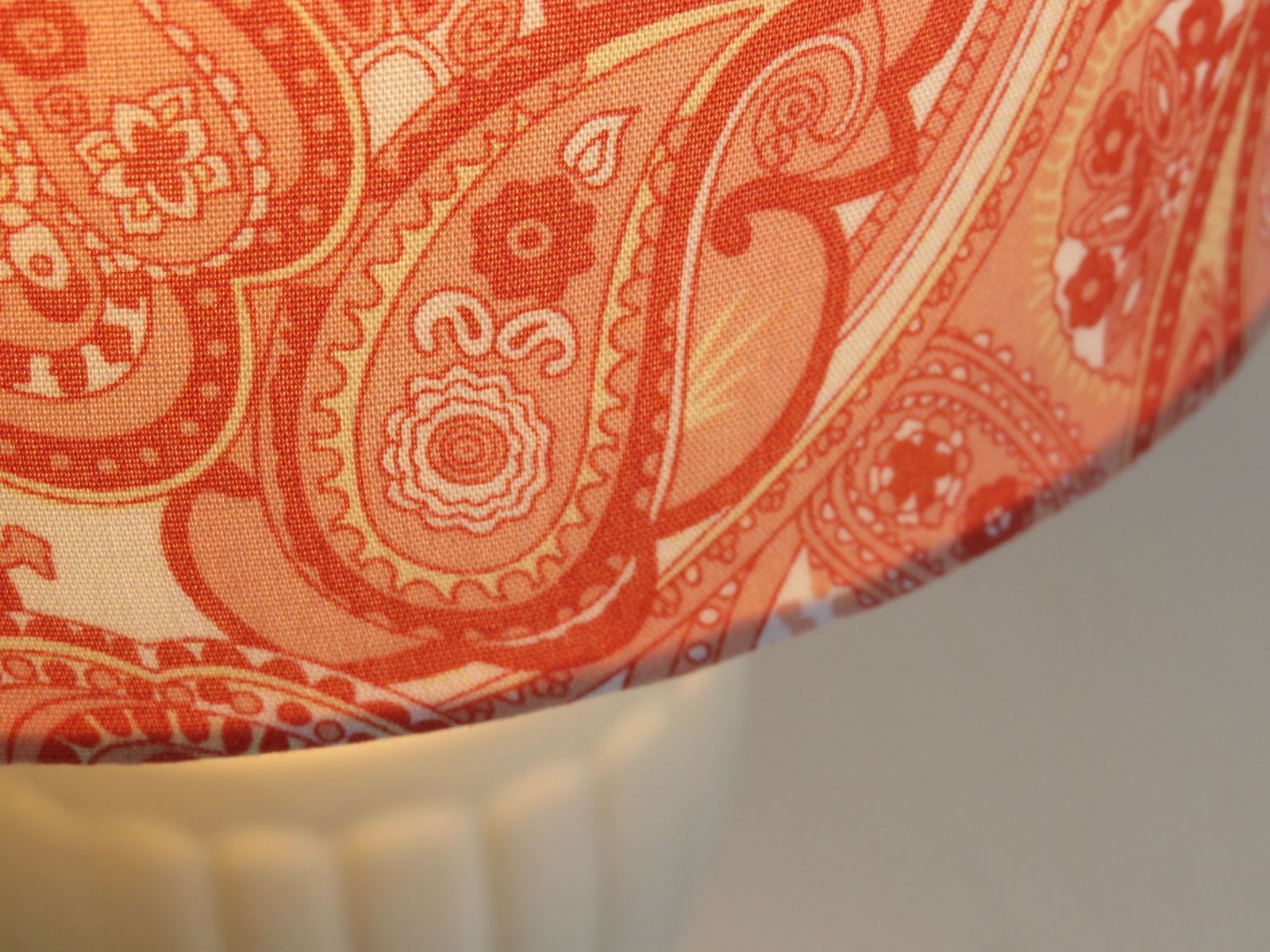 photo buy Set Of 2 Vintage Ceramic Bedside Lamps With Lampshades With Paisley Motif.
