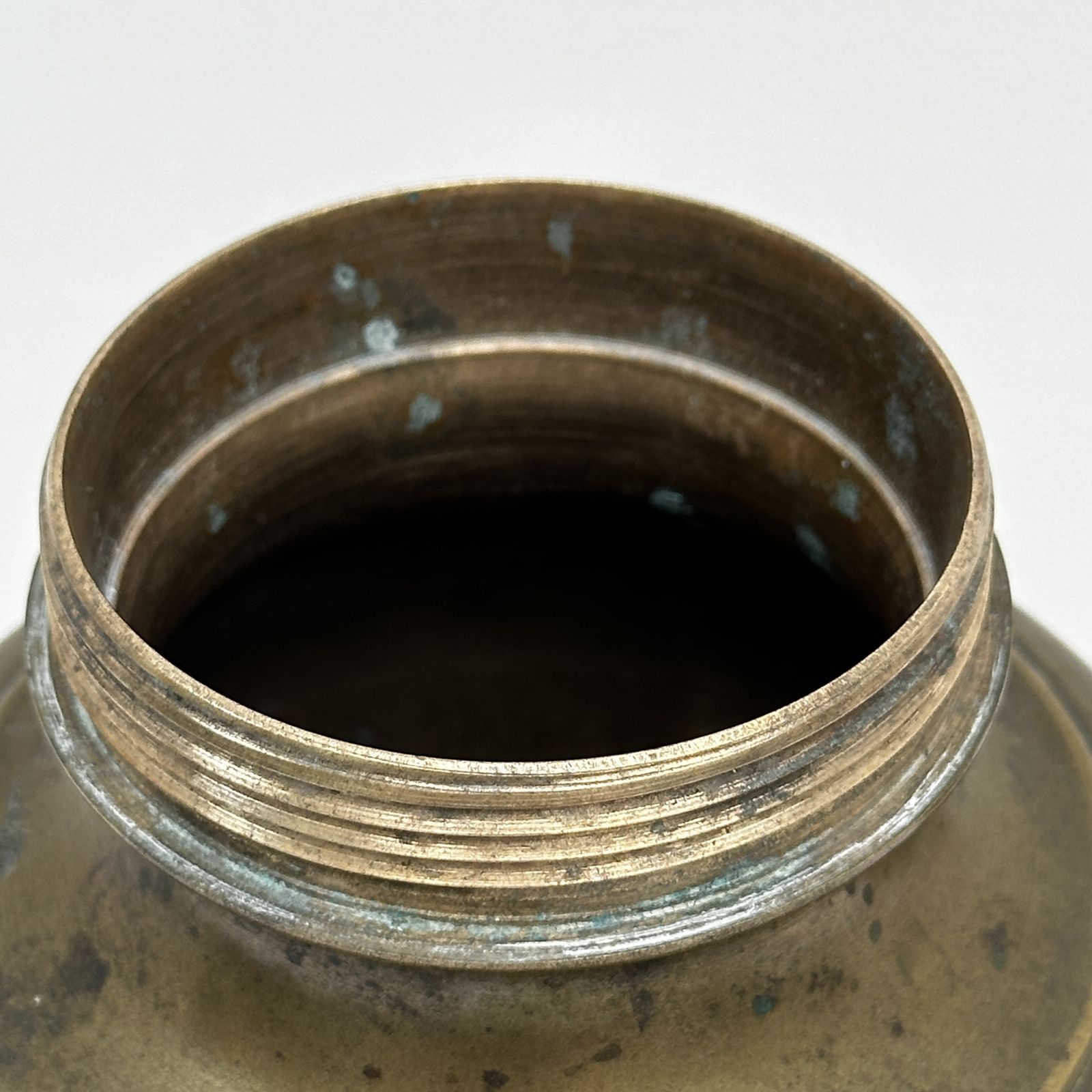 photo vintage Antique Religious Brass Copper Holy Water Hinduism Shadu Kamandal Ganga Jal Pot