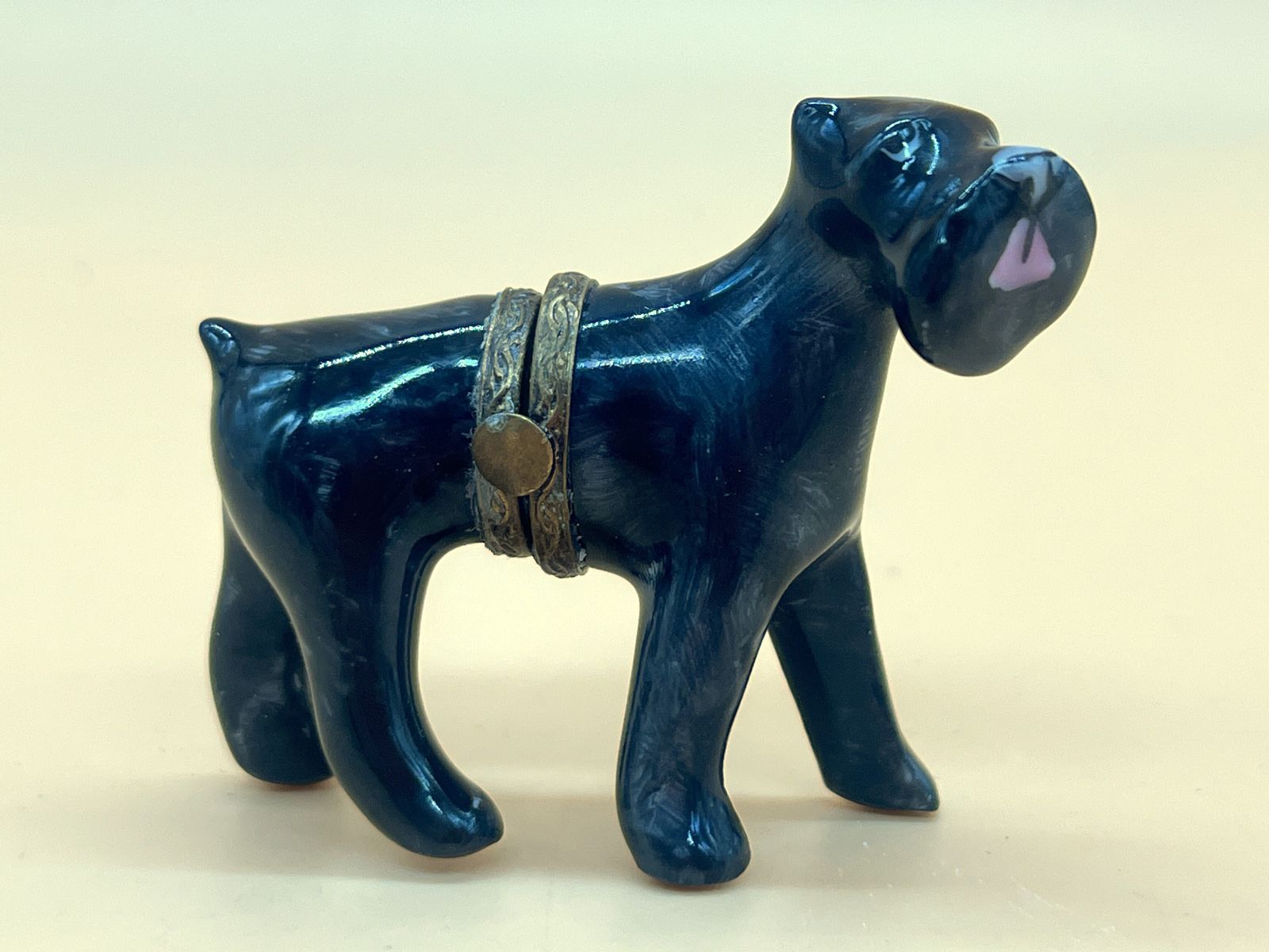 Peint Main Limoges Porcelain France Black Terrier Dog Shape Design Trinket / Jewelry Box. photo furniture