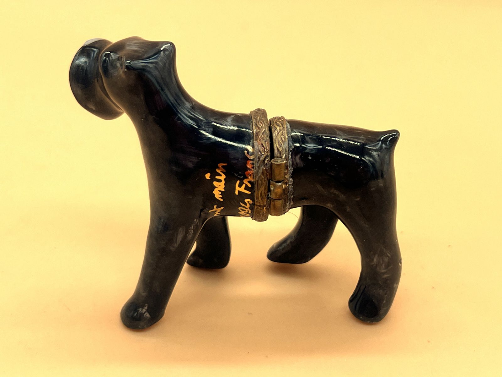 Peint Main Limoges Porcelain France Black Terrier Dog Shape Design Trinket / Jewelry Box. photo Home Decor