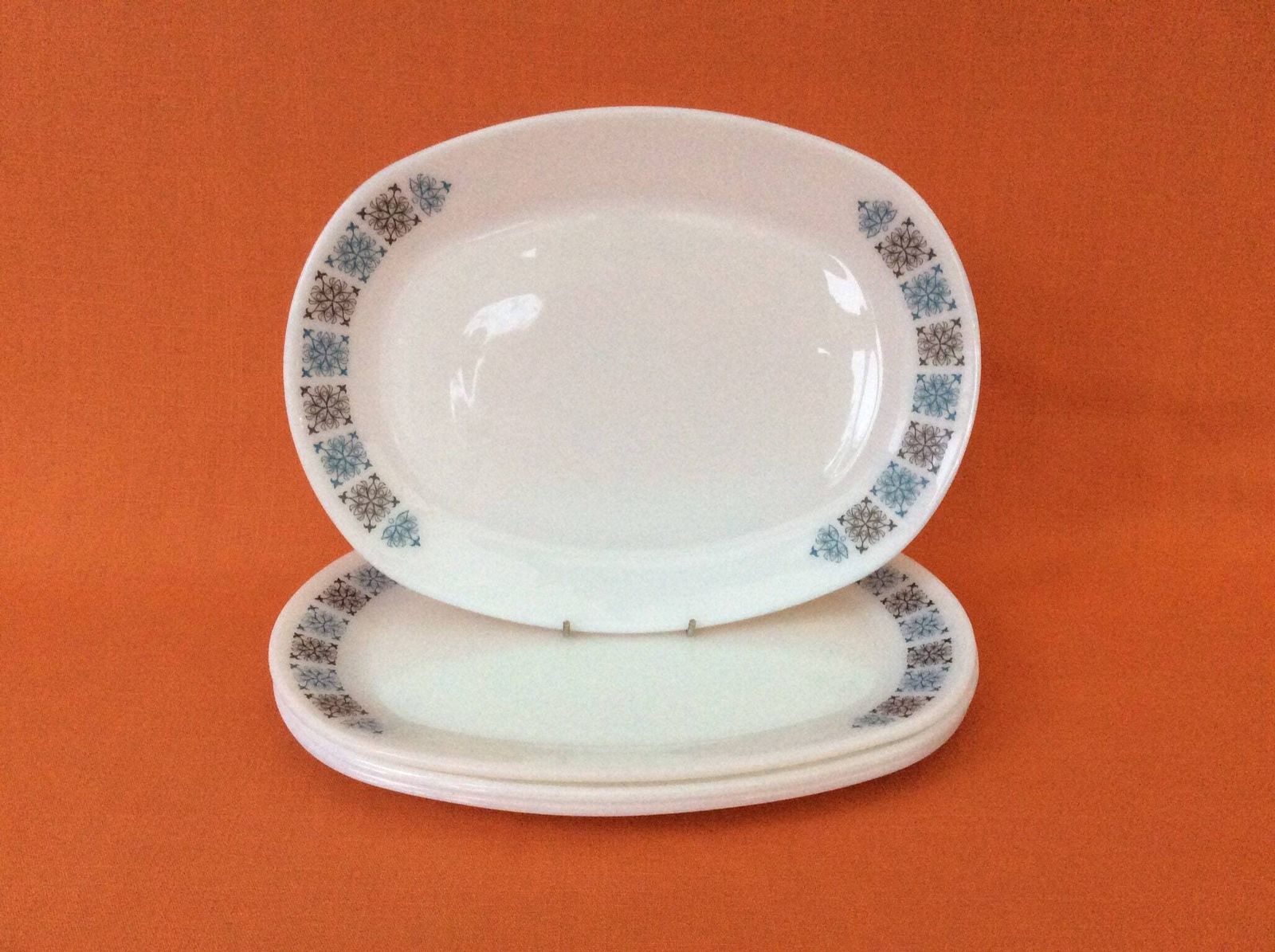 Jaj Pyrex Chelsea Oval Steak Plates (Set Of 6)