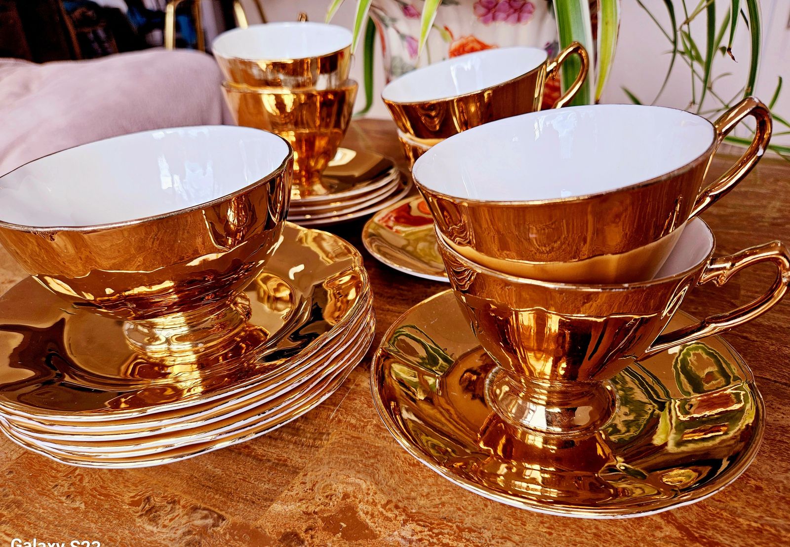 Rare 1950's Tea Set In 22 Kt Gold By Leonard St Pottery, Burslem, Staffordshire