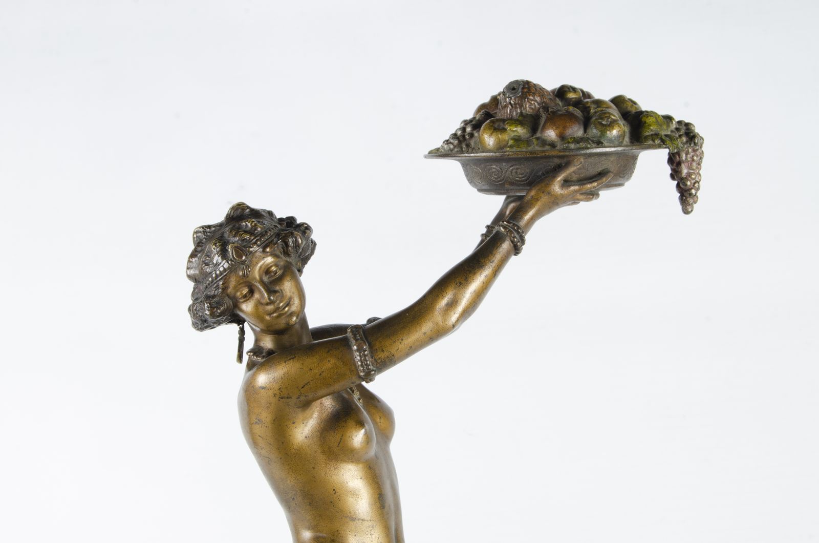 1900s Jugendstil Cold Painted Bronze Sculpture Of An Oriental Woman By Franz Bergmann, Austria photo for sale