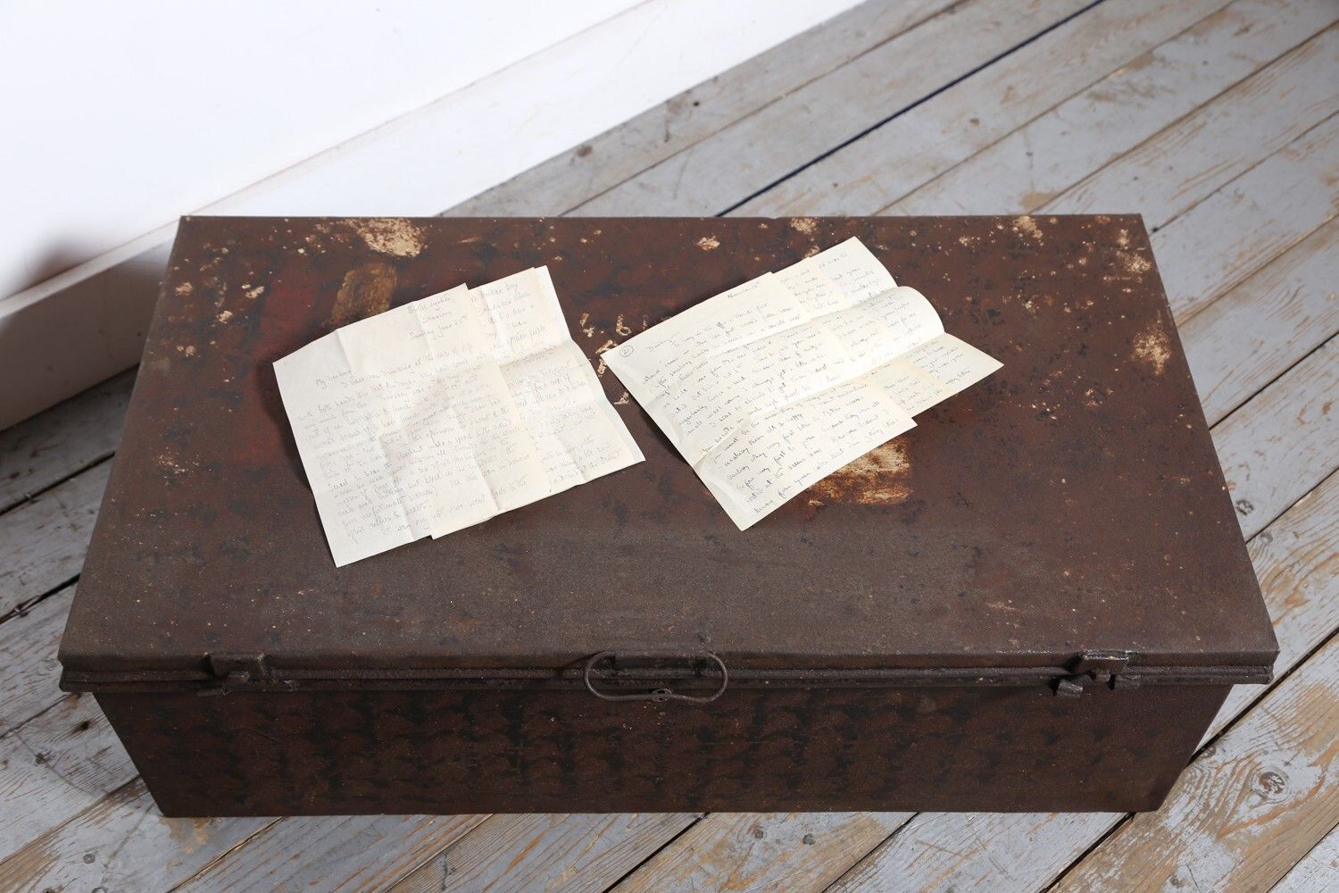 Furniture Regulation Tôleware Trunk + H.M. Ship Letter – Royal Navy Naval History photo