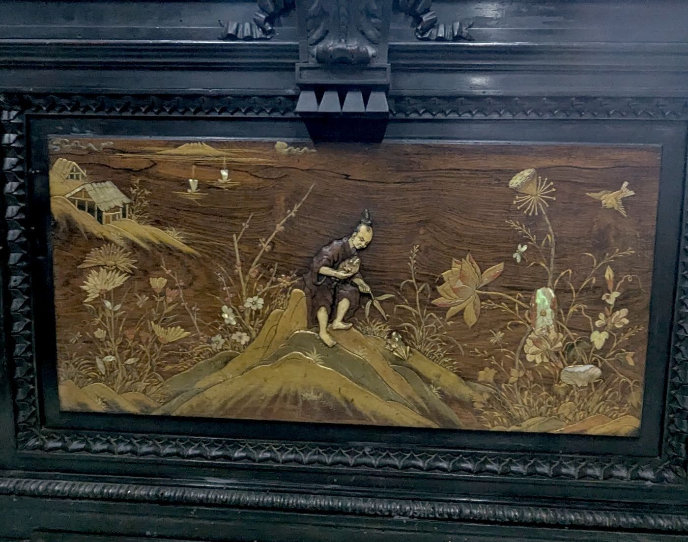 photo for sale Napoleon III Bed With Lacquer Panel Decoration And Japanese Inlays, Meiji Period