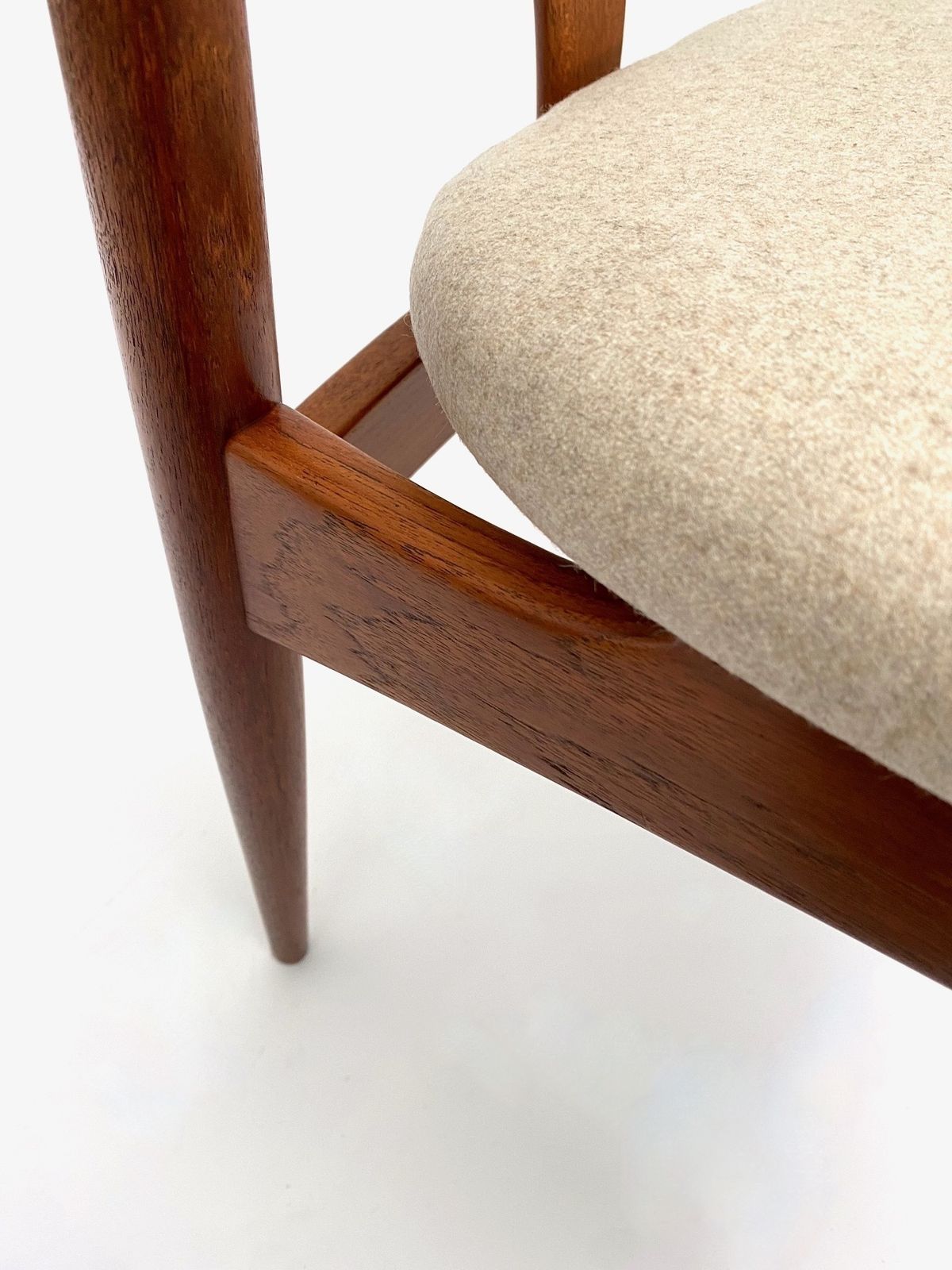 Furniture Danish Johannes Andersen Set Of 6 Model 'Juliane' Teak And Cream Wool Dining Chairs For Vamo Sønderborg Mid Century 1960s photo