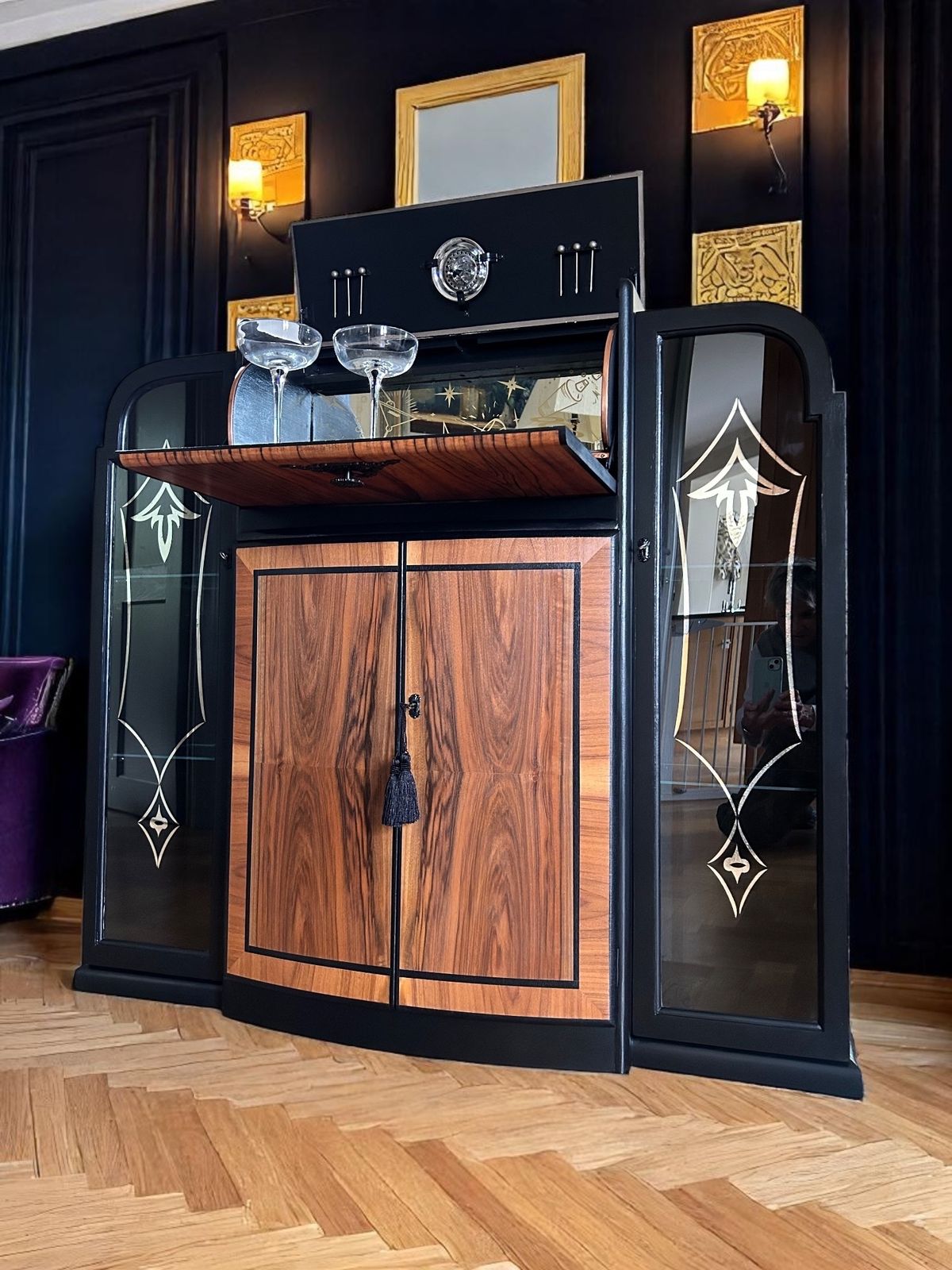 Cocktail Cabinet.  Art Deco Style.  Rivington.  Walnut. Refurbished.  Handpainted.  Unique. photo 1950.0