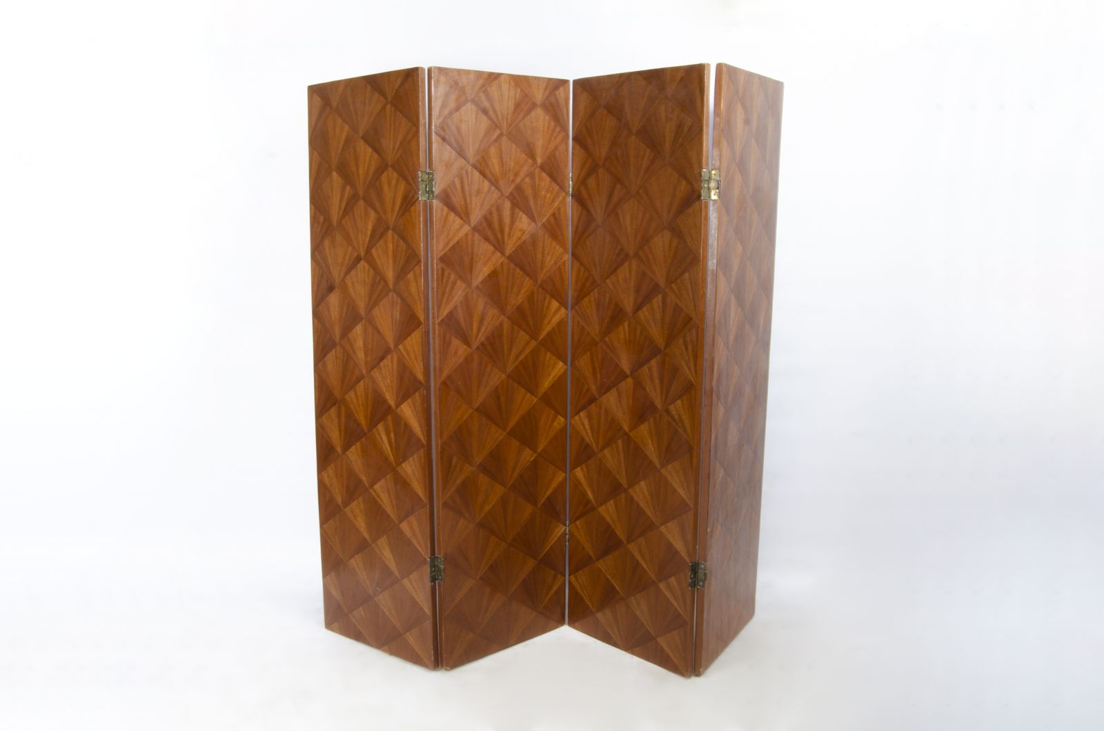 1930s Art Déco 4 Pannel Straw Marquetry Folding Screen Designed By Jean Michel Frank For Comte S.A., Argentina