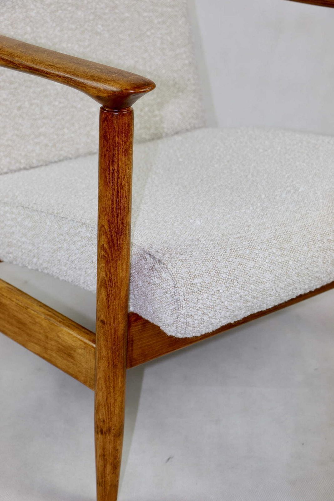 photo for sale Gfm 142 Armchair, Designed By Edmund Homa From The 70s, White Ivory Boucle   2 Pieces Available