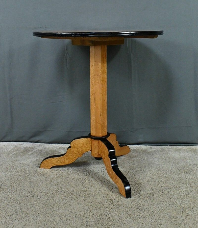 Speckled Maple Pedestal Table, Napoleon III Period – Part 2 Of The 19th Century photo vintage