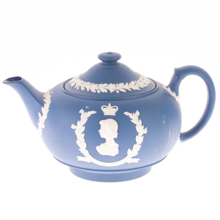 Wedgwood Royal Blue Jasper Elizabeth II Coronation Cameo Teapot