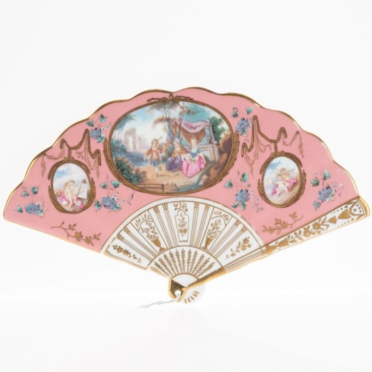 Gilt Porcelain Ceramic Fan Wall Hanging After The Fritzwilliam Museum