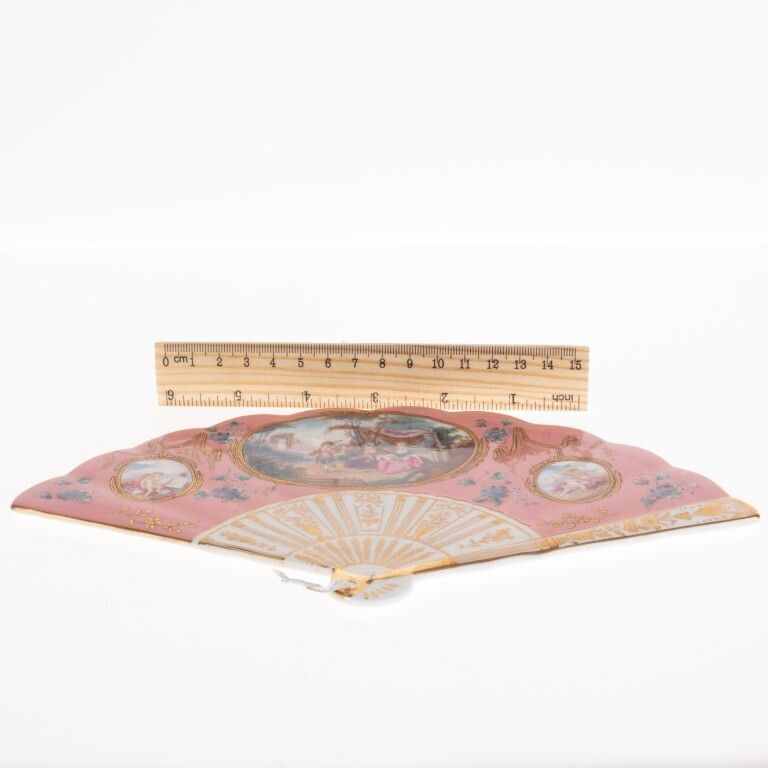 Gilt Porcelain Ceramic Fan Wall Hanging After The Fritzwilliam Museum photo for sale