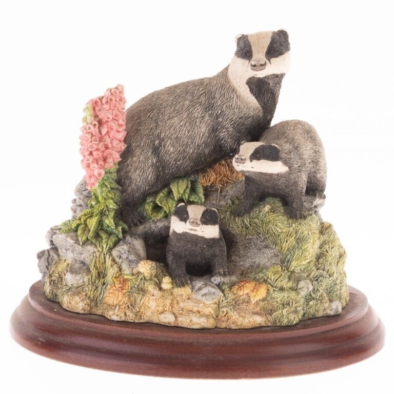Hand Painted Border Fine Arts Badgers Figure Group Sculpture