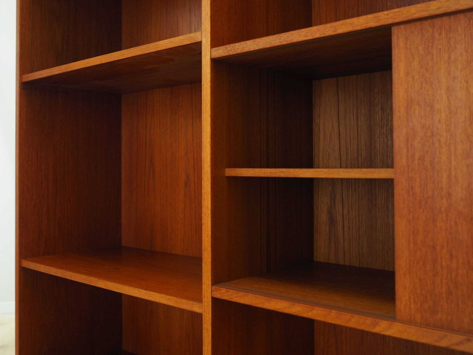 1669.0 Teak Bookcase, Danish Design, 1970s, Production: Denmark photo
