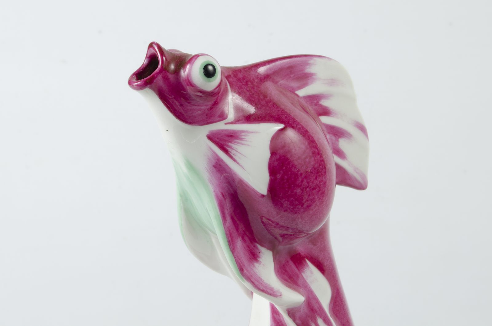 1910s Art Déco Glazed Porcelain Fish Sculpture 'Poisson De Chine' By édouard Marcel Sandoz For Theodore Haviland photo furniture