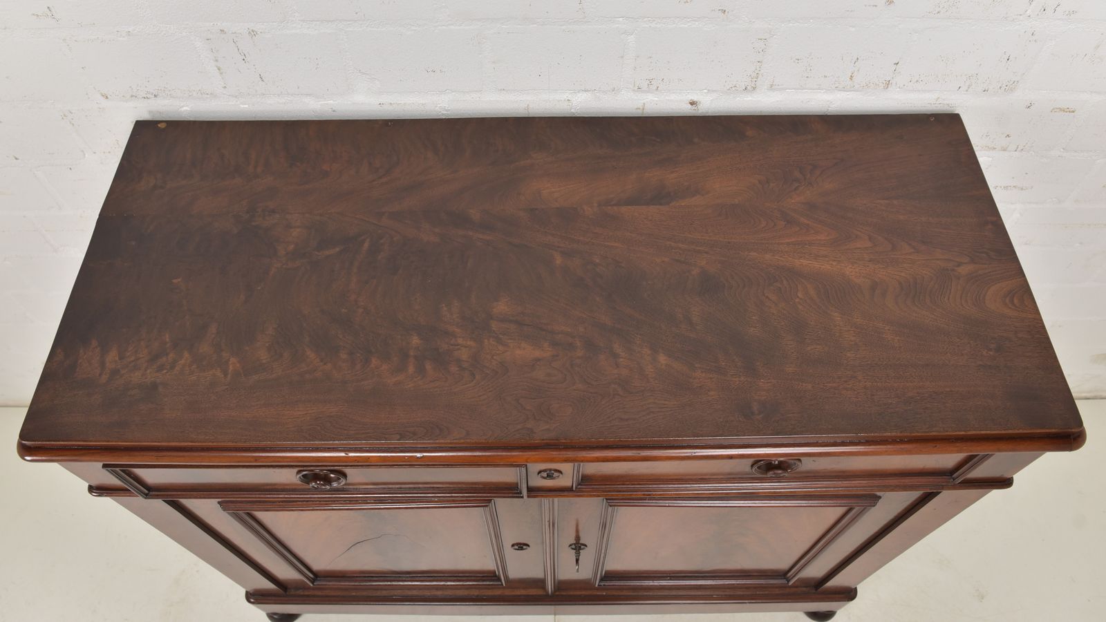 Antique! Chest Of Drawers, Sideboard, Restored Mahogany, Circa 1880. photo vinterior