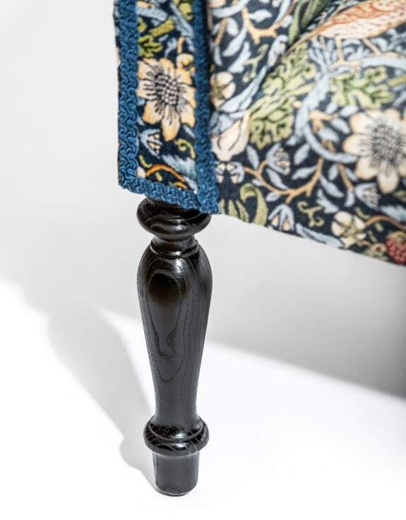 William Morris Strawberry Thief Occasional Sofa   Hand Made In The Uk photo 1700.0