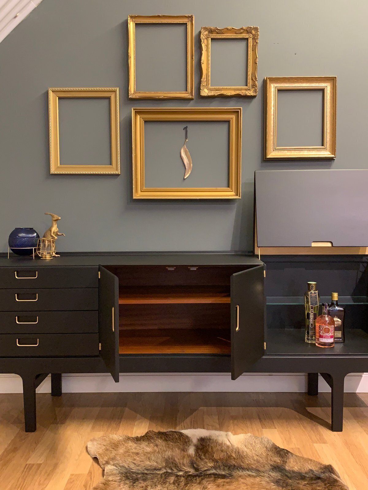 Black & Gold Meredew Drinks Sideboard