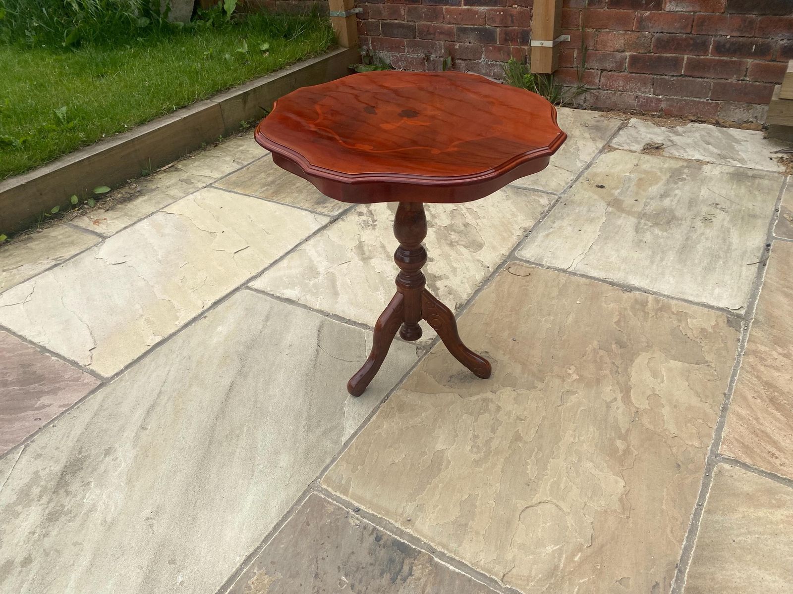 Vintage Solid Wood Mid Century Side Table / Coffee Table / Plant Stand / Pot Stand / Pedestal Table